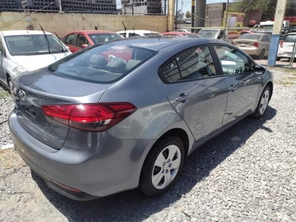 KIA FORTE 2017 - Image 3