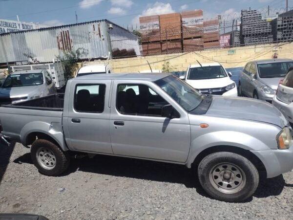 NISSAN FRONTIER NP300 2014 - Image 2