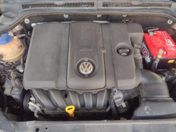VOLKSWAGEN JETTA 2016 - Image 2
