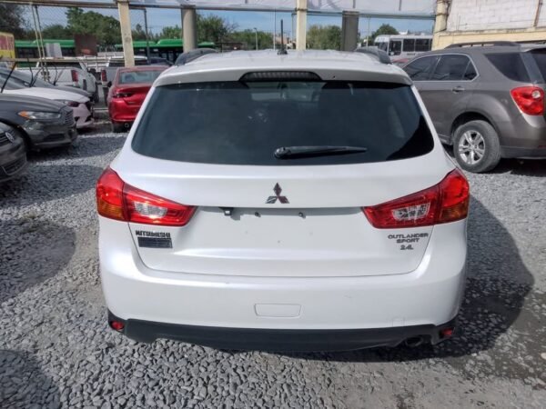 MITSUBISHI OUTLANDER SPORT GT 2015 - Image 7