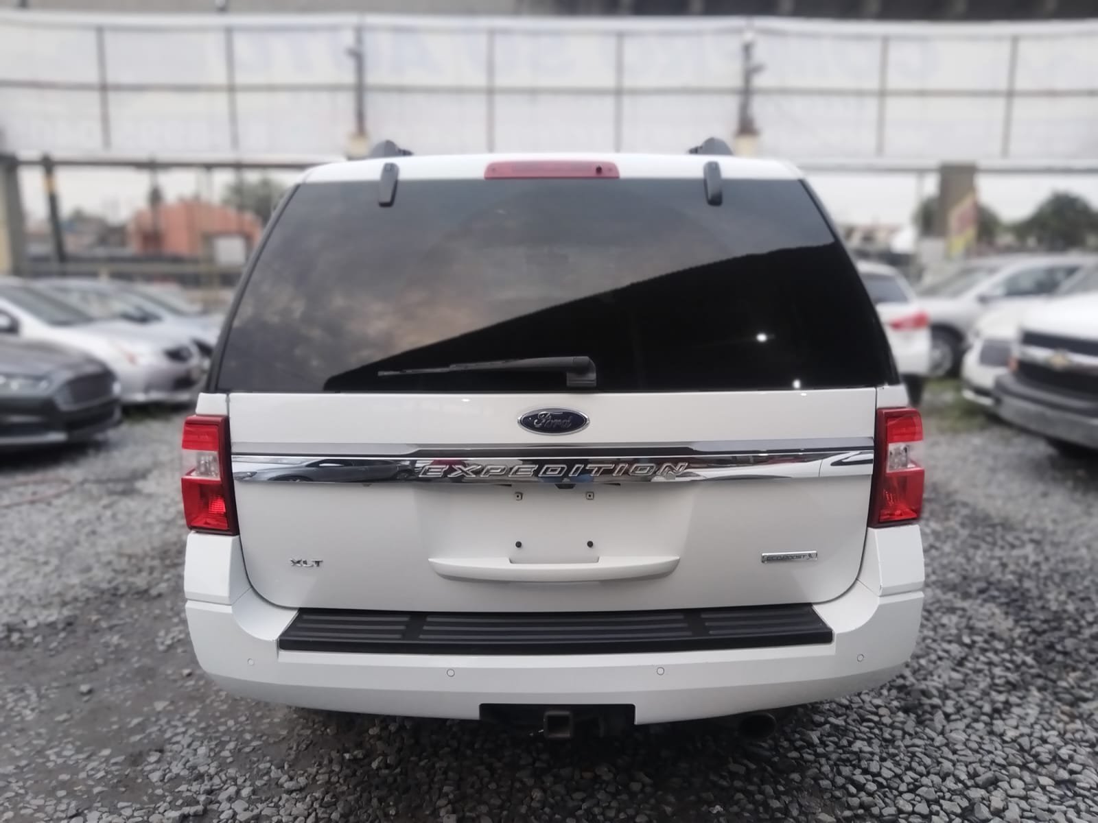 Ford EXPEDITION XLT 2017 - Image 7