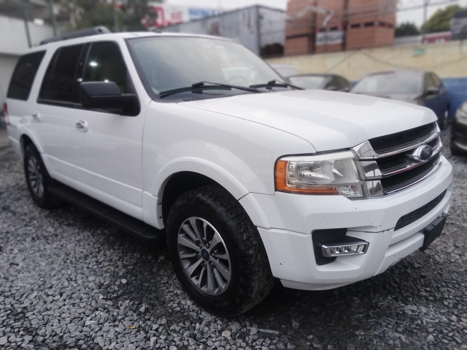 Ford EXPEDITION XLT 2017